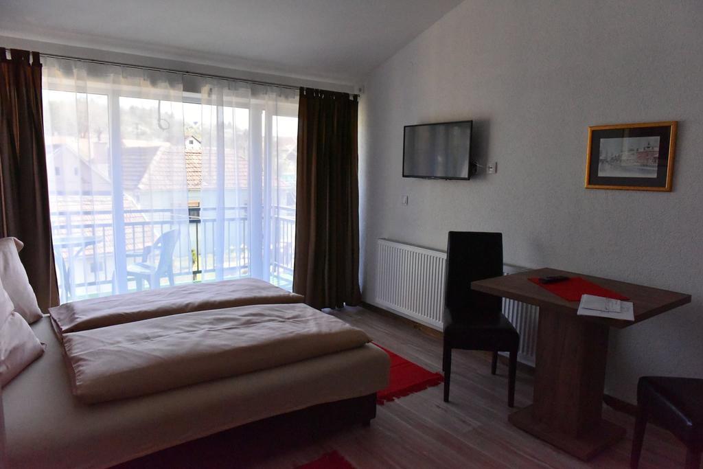 Apartments Victoria 022 เวิร์ดนิค ภายนอก รูปภาพ