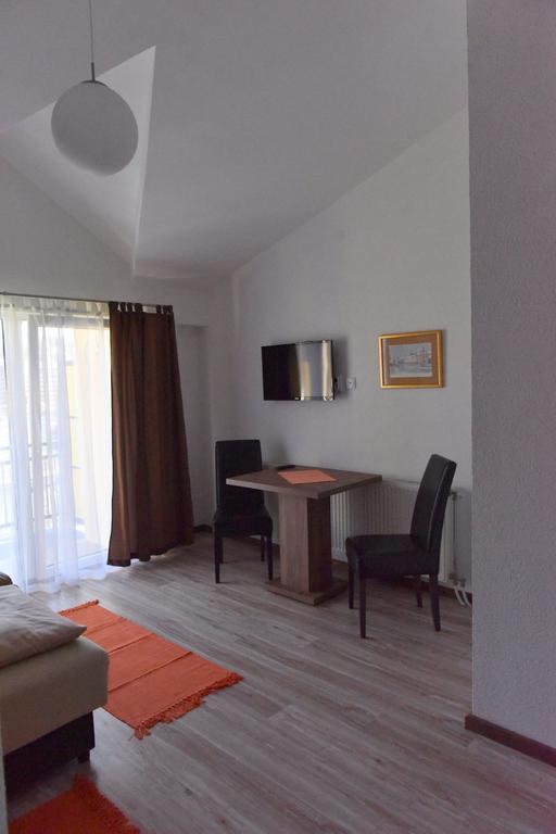 Apartments Victoria 022 เวิร์ดนิค ภายนอก รูปภาพ