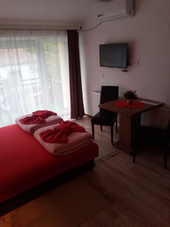 Apartments Victoria 022 เวิร์ดนิค ภายนอก รูปภาพ
