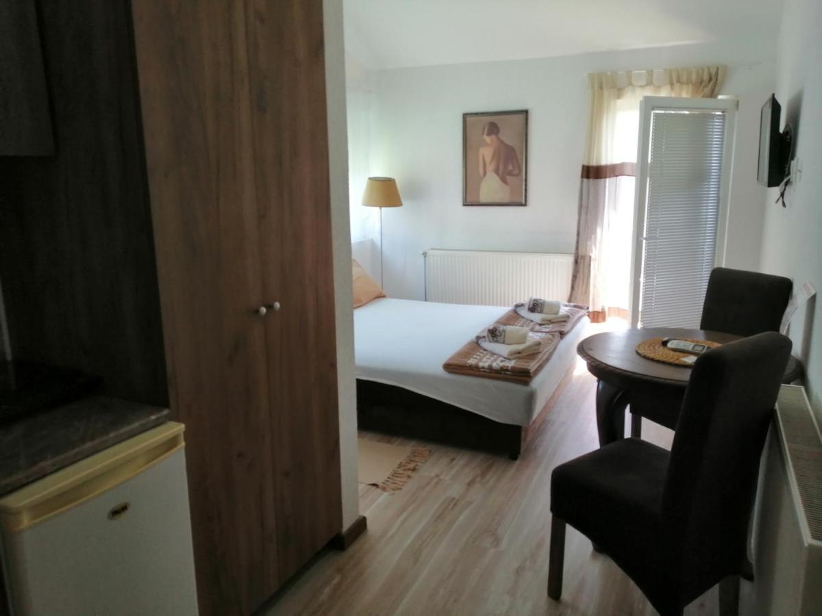 Apartments Victoria 022 เวิร์ดนิค ภายนอก รูปภาพ